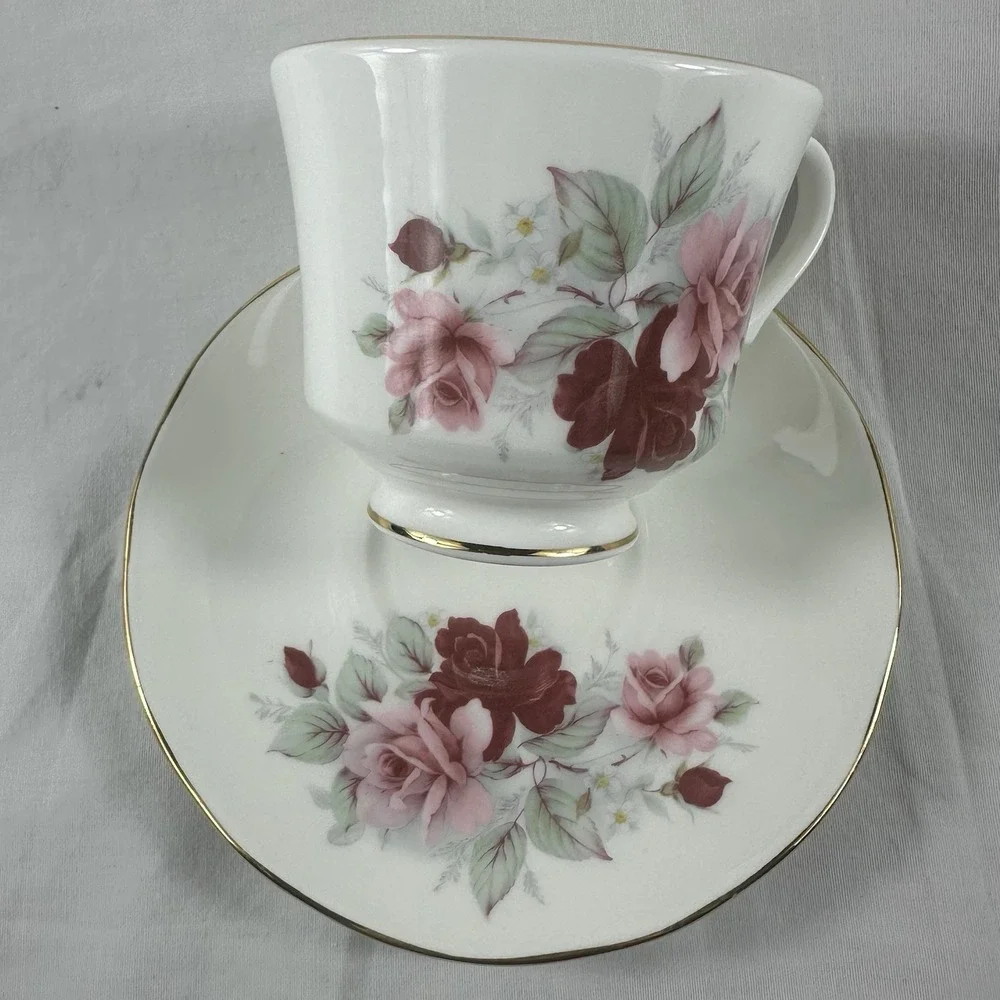 Royal Windsor English Bone China Teacup & Saucer Set Pink Cabbage Rose